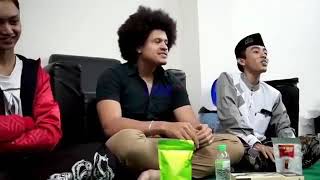 Download lagu Gus Azmi menyanyi jangan turuti nafsu mp3