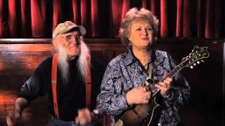 Lorraine Jordan &amp; Carolina Road Featuring The Kentucky Headhunters - Runnin&#39; Water