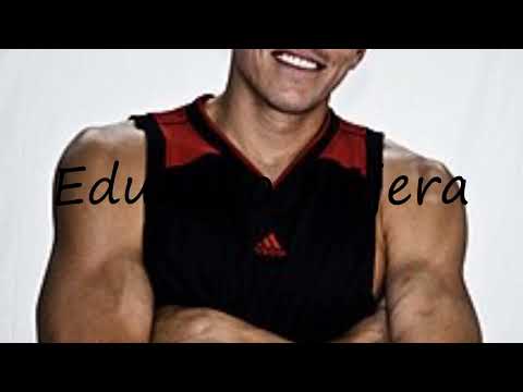 How to pronounce Eduardo Najera in English?