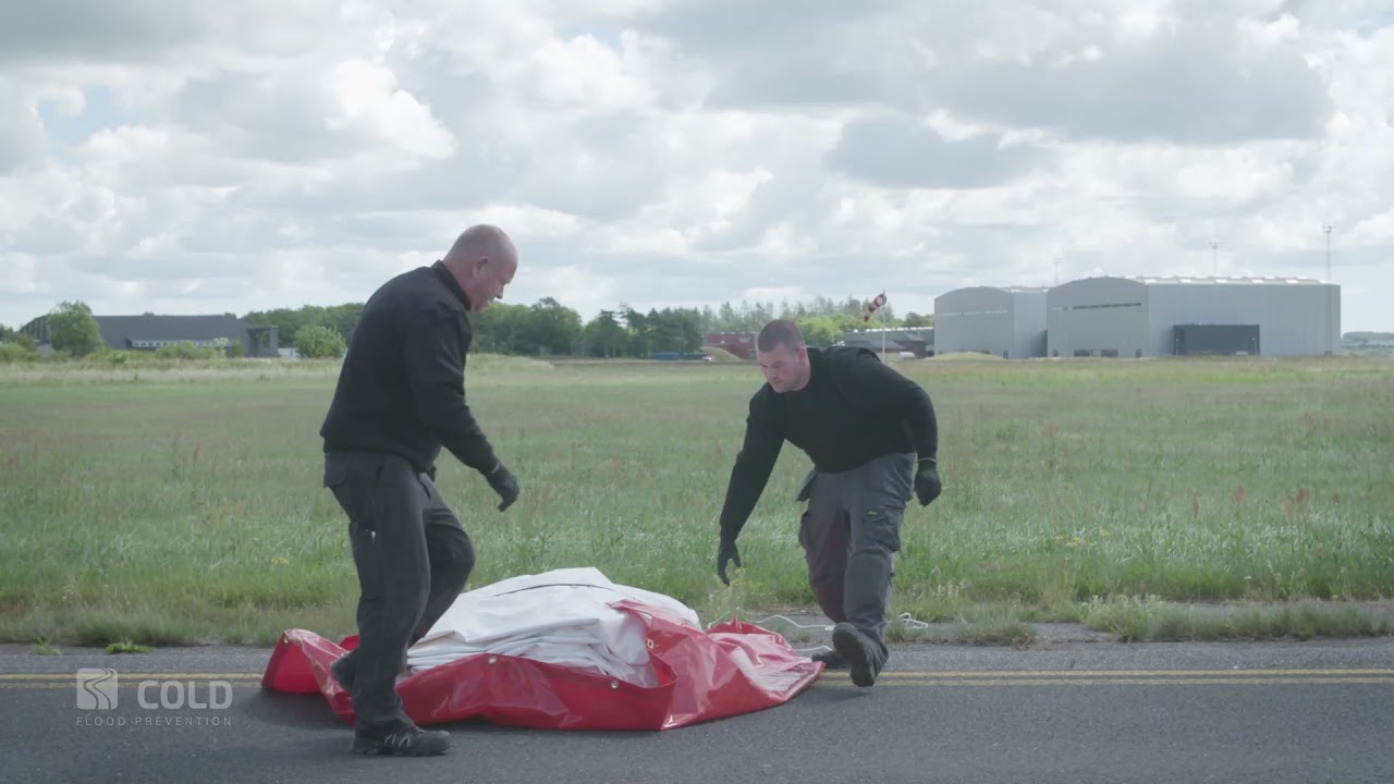 COLD FLOOD mobile wide area flooding barrier