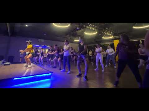 Gyal Ushh, Coreografía - Clase de Rumba
