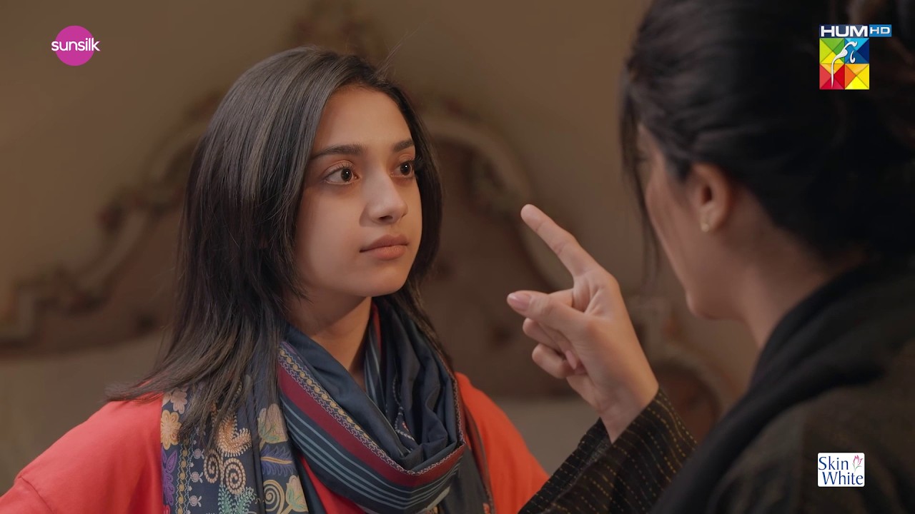 Zaraq Se Dur Rehna Wo Aacha Larka Nahi Hai...! Winter Love - HUM TV