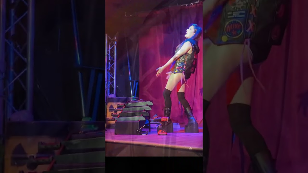 Promotional video thumbnail 1 for Roxie Cage