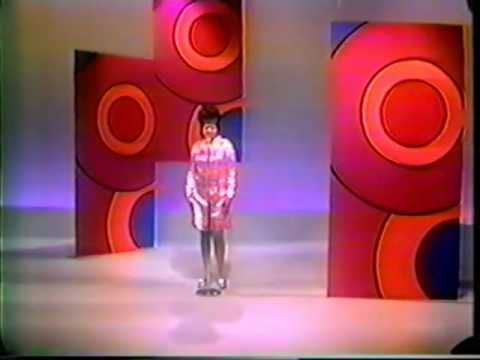 Aretha Franklin - A Natural Woman (Christmas 1967)