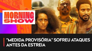 Lázaro Ramos rebate críticas de filme sobre racismo