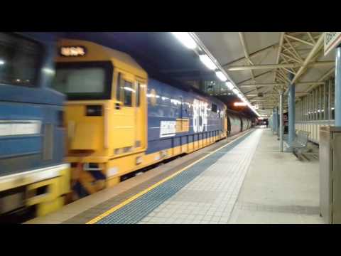 4124 at Gosford with NR115/8218/8154