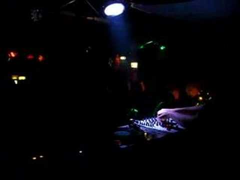 Kelvin K @ Moochin - November '06