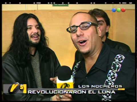 Los Nocheros cantan en el luna - Versus