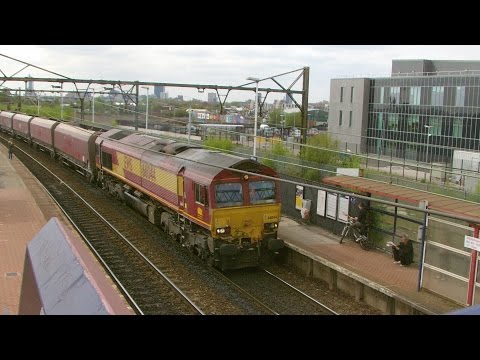 Half an Hour at (111) - Ashburys Station, Manchester 1.5.2015 - Openshaw