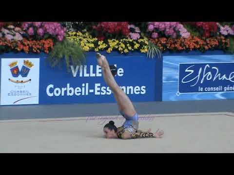 Mizana ISMAILOVA (KAZ) ball - 2010 Corbeil AA
