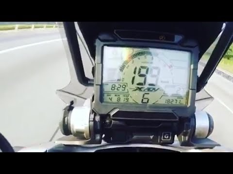 ACCELERATION HONDA X-ADV 750 [200km/h]