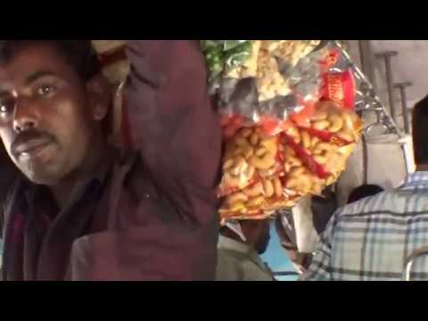 63136 Lalgola - Ranaghat Jn. MEMU Train Where The Railway Hawkers Almost Outnumbered The Passengers