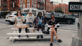  WNBA at BERSHKA 🏀 Self-trust looks like this: friends