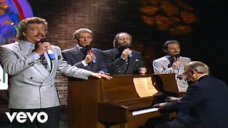 Bill &amp; Gloria Gaither - Pass Me Not, O Gentle Savior [Live] ft. The Statler Brothers