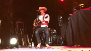 Dustin Lynch - She wants a Cowboy