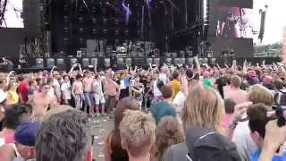 Rise Against - I Don&#39;t Want To Be Here Anymore (Live @ Pinkpop 2015)