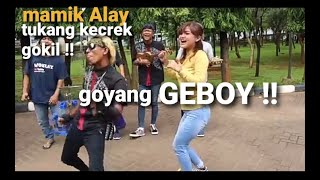 Download lagu Mamik Alay tukang kecrek gokil !! Pengamen jalanan - ISABELLA mp3 Download lagu Mamik Alay tukang kecrek gokil !! Pengamen jalanan - ISABELLA mp3