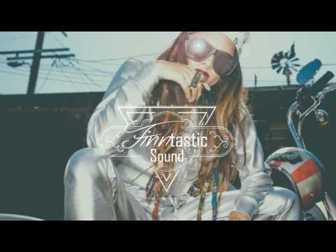 KRONO & DeepMe Feat. Sara Houston - Starships