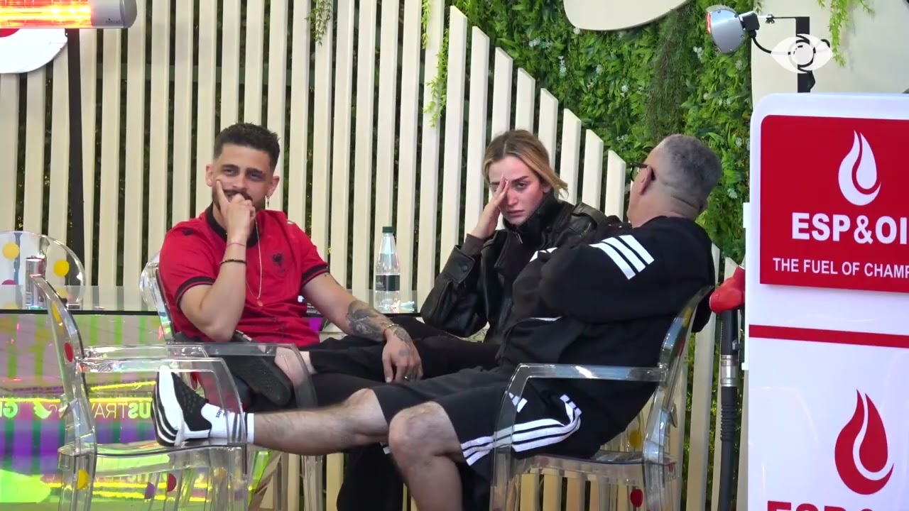 Ti e nxore kunatën/ Juela i drejtohet Selin