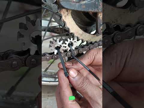 Master Tip! 🪐☑️ Motorcycle Chain Tightening Hack! New Technique for Yamaha, Suzuki, FZ, KTM BMW ⚙️ℹ️