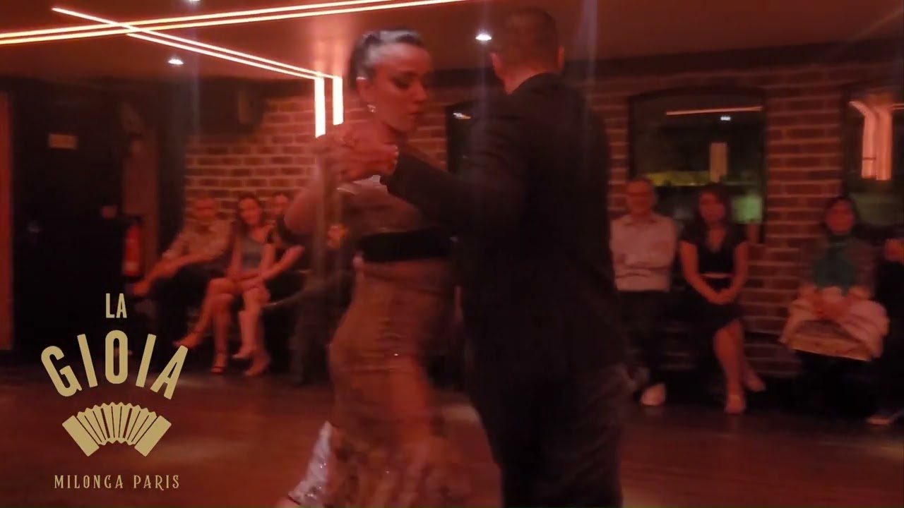 Video thumbnail for PABLO RODRIGUEZ & ANTONELLA TERRAZAS à la Milonga la GIOIA (1/4)