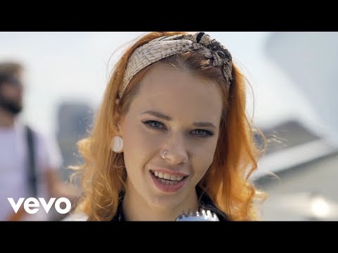 Peter Bič Project Z Výšky Official Video
