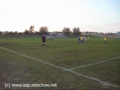 2008.09.09 Sęp Żelechów (trampkarze 94/95) - Orzeł Łosice: Jakub Kapczyński na 3:1