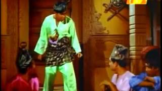 Download lagu Hang Tuah 1959 Hang Jebat scene mp3 Download lagu Hang Tuah 1959 Hang Jebat scene mp3