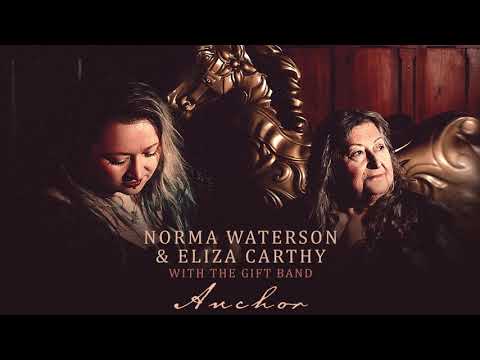 Scarborough Fair - Norma Waterson & Eliza Carthy with the Gift Band