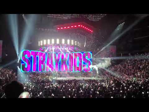 06/28/2022 TA + MIROH - STRAY KIDS 2ND WORLD TOUR NEWARK