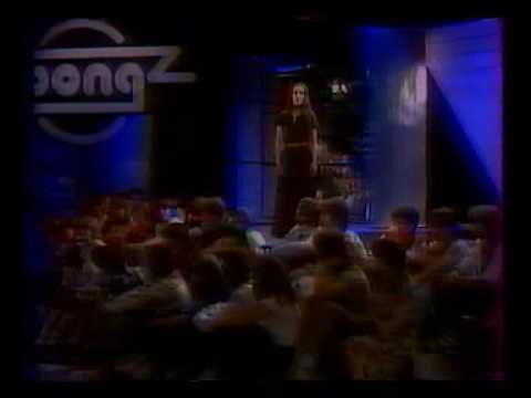 Anikó - Zwei Rosen im Schnee