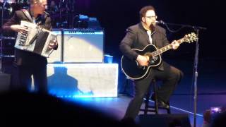 Chris Isaak - Pretty Girls Don't Cry - OC Fair