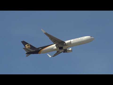 (HD) Plane Spotting at Philadelphia International Airport 3/10/21