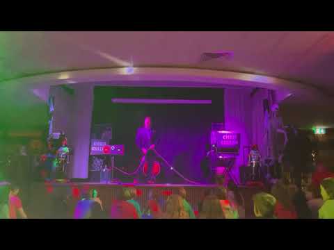 COMEDY MAGIC WITH BBC WARM UP CHRIS CULLEN