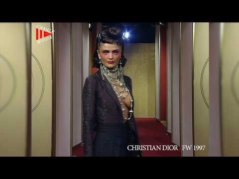 CHRISTIAN DIOR Fall Winter 1997 Paris 4K - Canale Moda