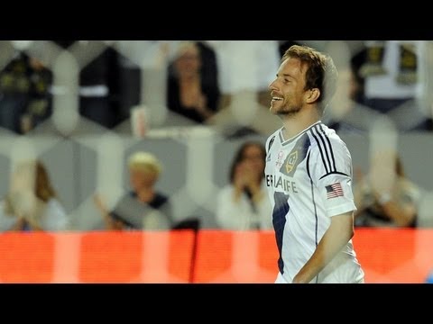 GOAL: Mike Magee volley deflects in | LA Galaxy vs Chicago Fire