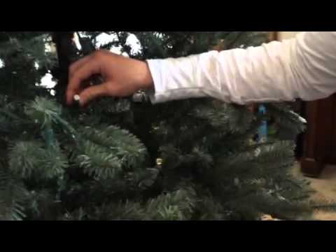 Super easy way to fix your GE prelit Christmas tree's dead light strand