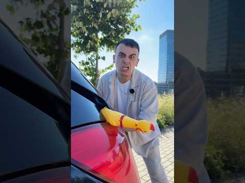Tavuk Yüzünden Arabanın Bagajı Kapanmıyor #shorts