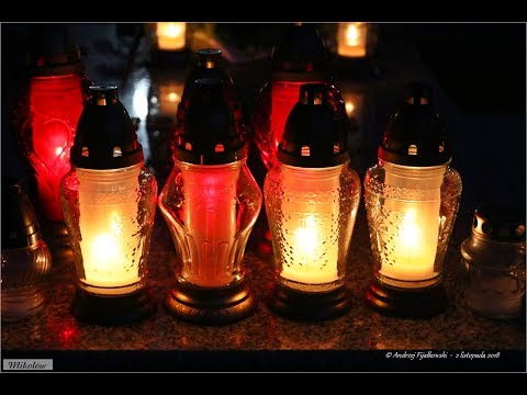 Zaduszki   cmentarz przy Bazylice św  Wojciecha w Mikołowie