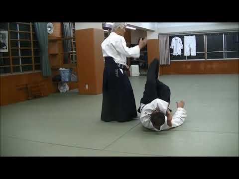 石垣師範の今月２０１９年１月の技:転換、転換からの呼吸投げ