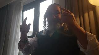 בית המדרש הווירטואלי עמוד מוהר"ן – ביידיש – עמוד היומי ליקו"מ ח"א – מחזור לא – דף פט צ תורות עג עד (הרב מוטה פראנק) - התמונה מוצגת ישירות מתוך אתר האינטרנט יוטיוב. זכויות היוצרים בתמונה שייכות ליוצרה. קישור קרדיט למקור התוכן נמצא בתוך דף הסרטון