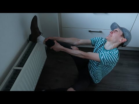 VOET MET SUPERLIJM IN SCHOEN! - vlog 5