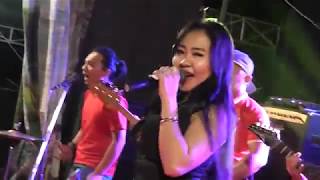 Download lagu Lely Adelia - Bohoso Moto (LIVE MUSIC DANGDUT BONDOWOSO) || DEVITA MUSIC ENTERPRISE mp3