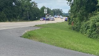 Standoff situation on Hwy 165 in Pollock after Caldwell Parish pursuit