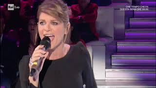 Alessandra Amoroso canta il suo secondo singolo &#39;Trova un modo&#39; - Domenica In 07/10/2018