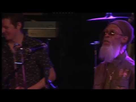 Oku Onuora & Najavibes   I A Tell & Reflection In Red Live at Undertown