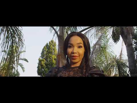 Mshoza  "ayina Chorus "