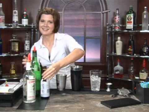 How to Make the Del Monaco Mixed Drink