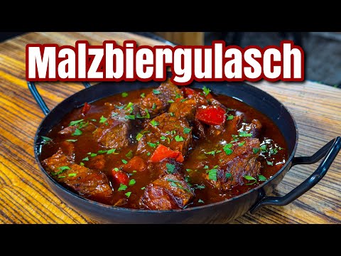 Malt beer goulash from the Dutch oven - Westmünsterland BBQ