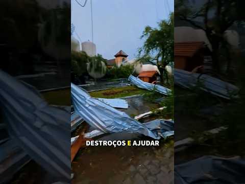 Tornado causa estragos em Flores da Cunha na Serra do RS #floresdacunha #tornado #serrars